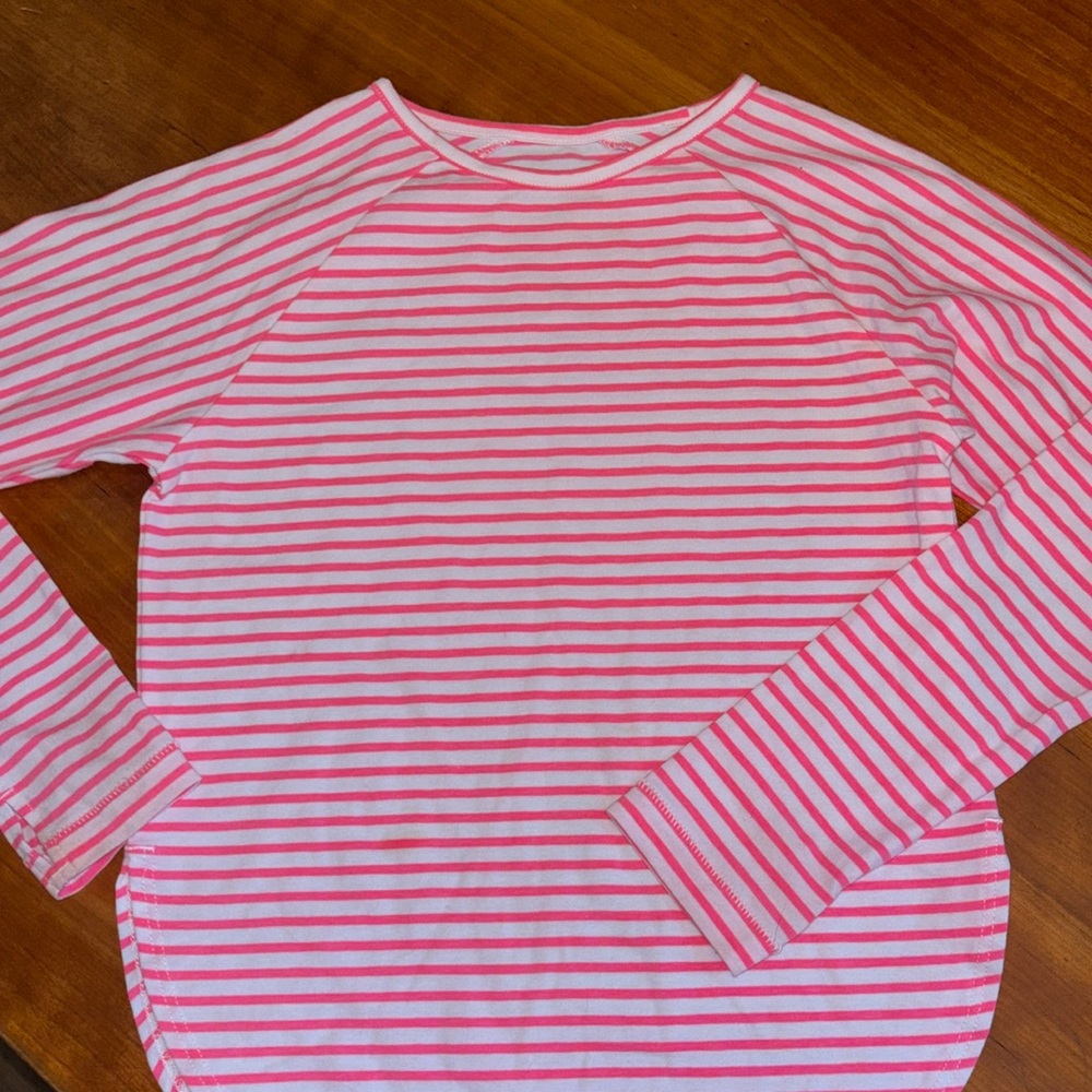 🆕 Vineyard Vines Top